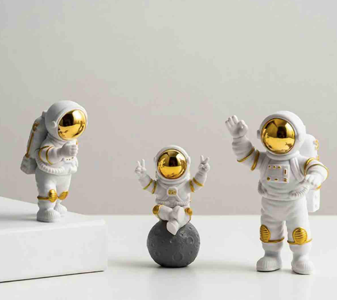 Astronaut Decorative Showpiece (Set of 3)