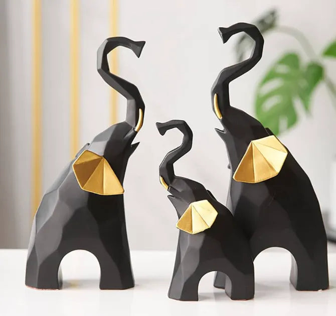 Elephant Family Showpiece