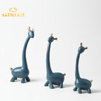 Giraffe Family Showpiece