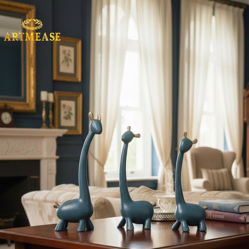 Giraffe Family Showpiece