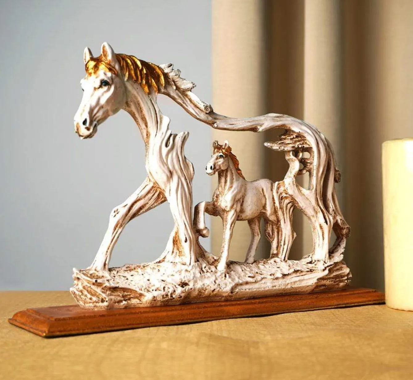 Good Luck Horse Showpiece